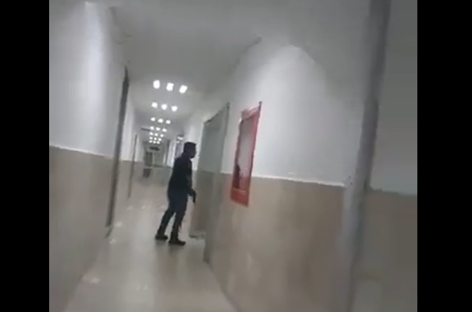Fuerte Video |Terror en hospital de Tamaulipas: policía interviene para arrestar a presunto sicario