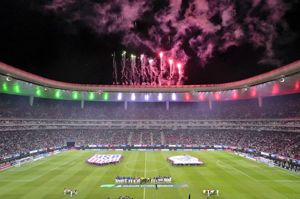 México vence 2-0 a Estados Unidos en amistoso en Guadalajara