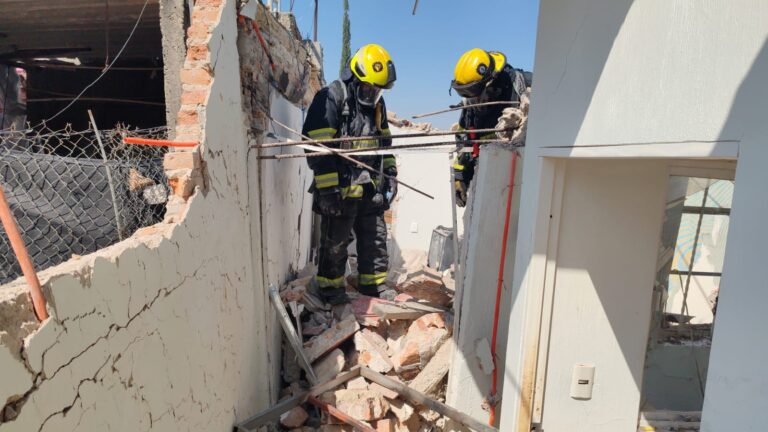 La explosión s eoriginó por una acumulación dde gas en la planta alta.