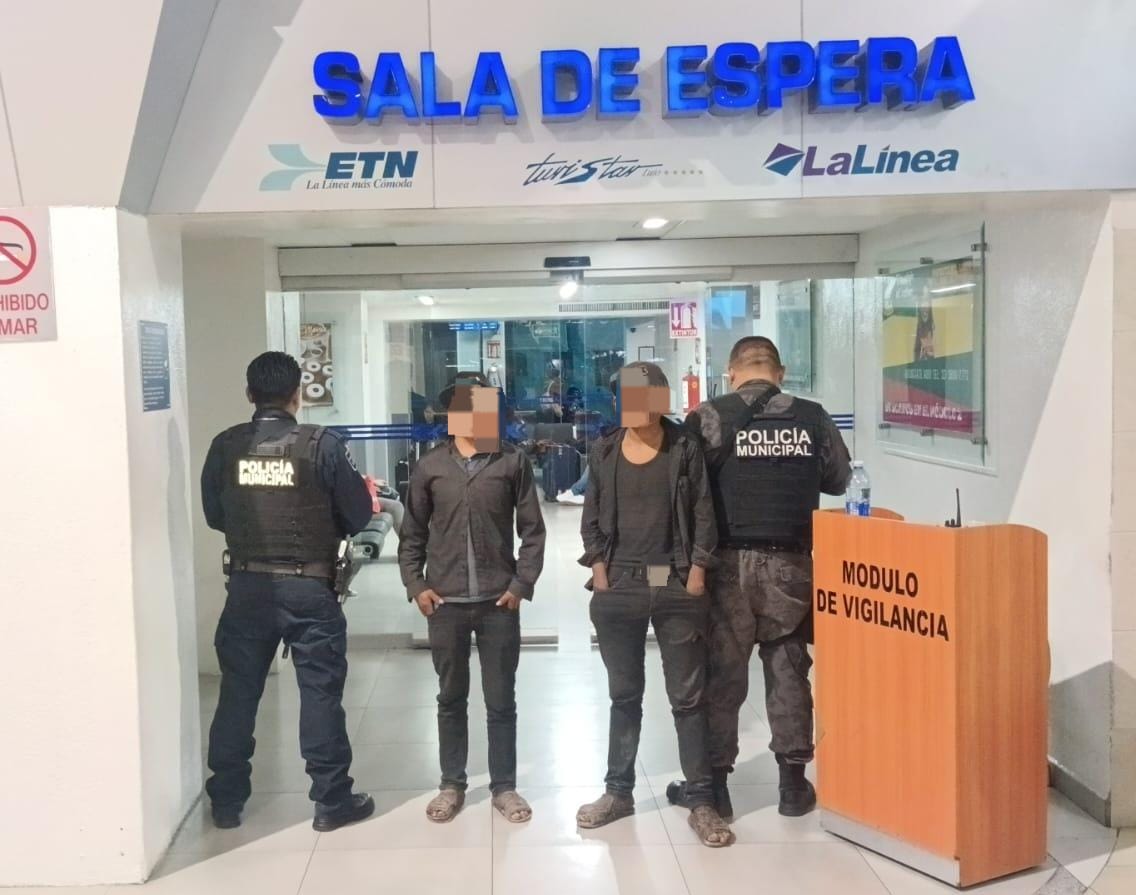 Dos menores caen en trampa laboral y quedan varados en Jalisco.