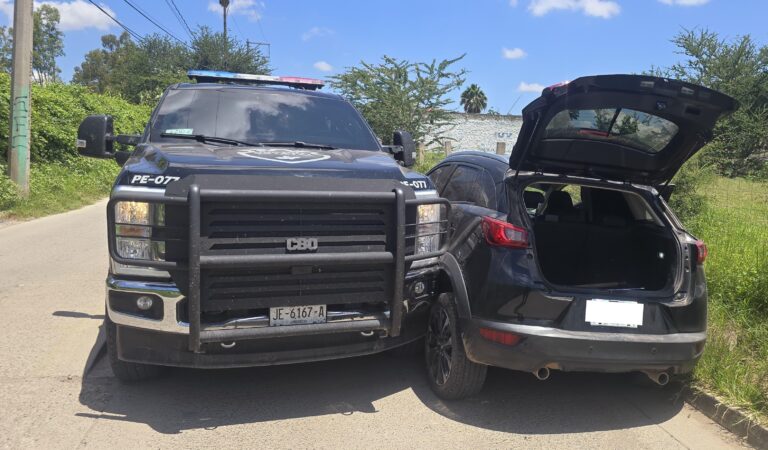 Ataque armado a policías estatales en El Arenal; aseguran vehículo y presuntamente rescatan a dos mujeres