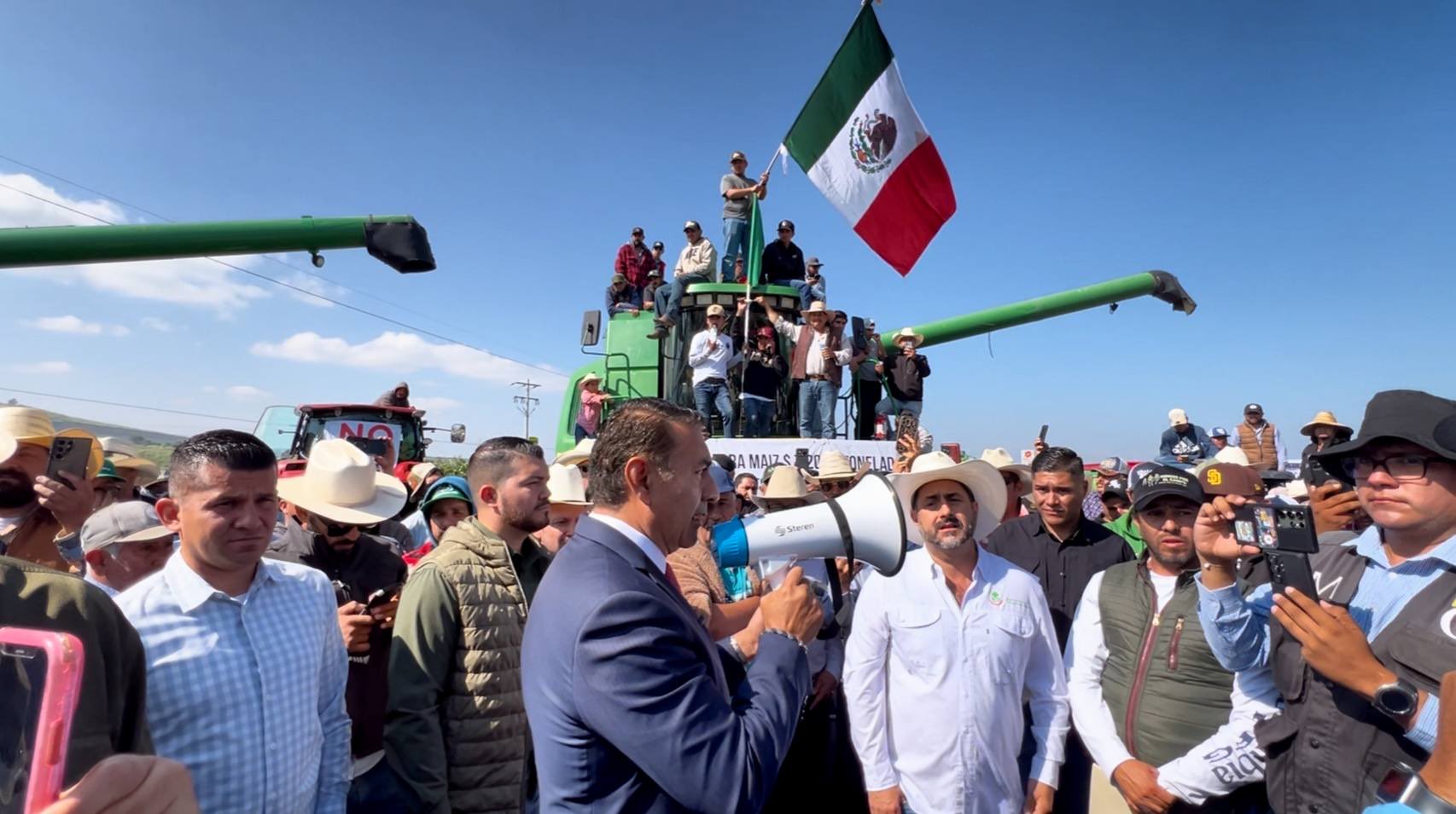 Gobierno de Jalisco buscará fijar precio del maíz y evitar nuevos bloqueos