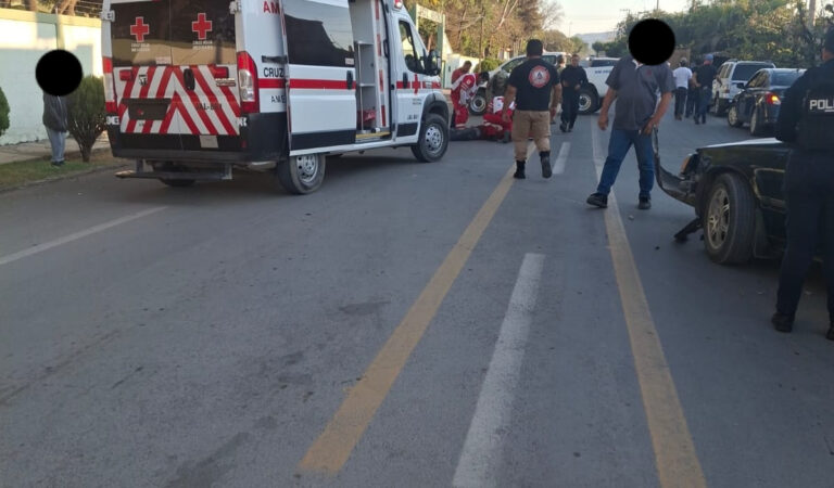 Cruz Roja atendió dos choques en Ameca; un hombre resultó lesionado