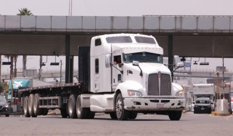 SICT simplifica trámites del autotransporte federal