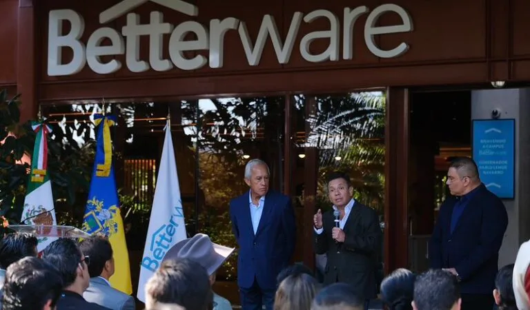 Gobernador Pablo Lemus fortalece vínculo con empresarios en visita a Betterware