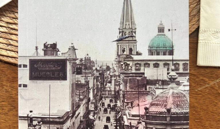 Presentan libro sobre Mariano Otero en Ahualulco de Mercado