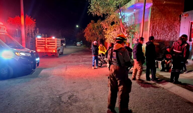 Accidente entre motocicleta y bicicletas deja dos menores lesionadas en Tala