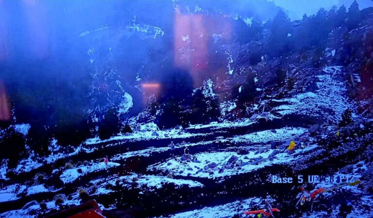 Nevado de Colima sigue abierto; ya no hay nieve este lunes