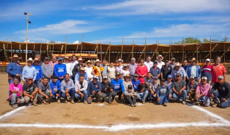 Con ceremonia del Acabo, concluye la construcción de La Petatera