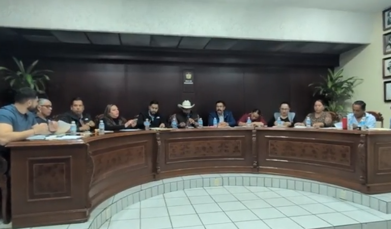 Cabildo de Etzatlán aprueba obras y apoyos, pero regidores exhiben fisuras por transparencia, pensiones y crisis del agua