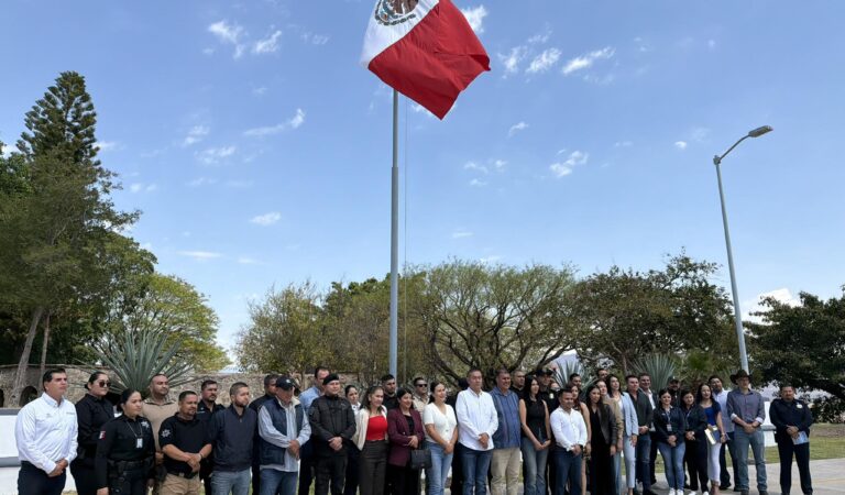 Coordinan seguridad para peregrinos rumbo a Talpa desde reunión regional en Tequila