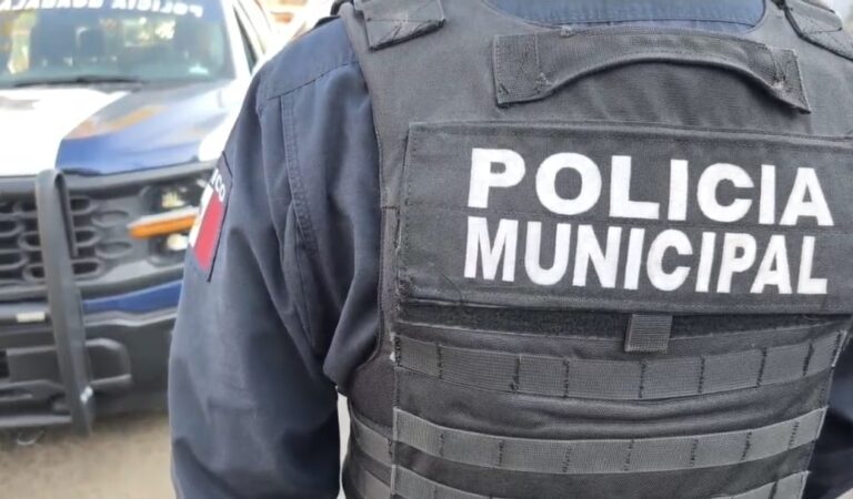 Robo a cuentahabiente tras retiro en Plaza Arboledas