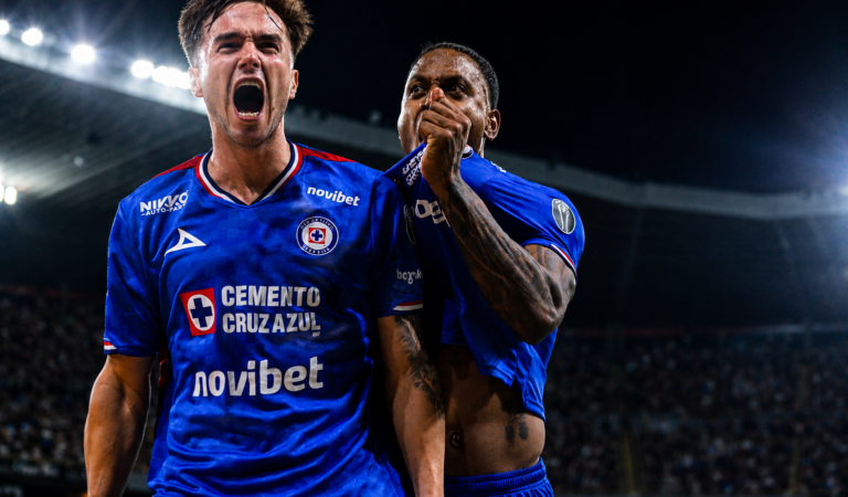 Cruz Azul acaba con el sueño rojiblanco y avanza a la final tras vencer 2-1 a Chivas