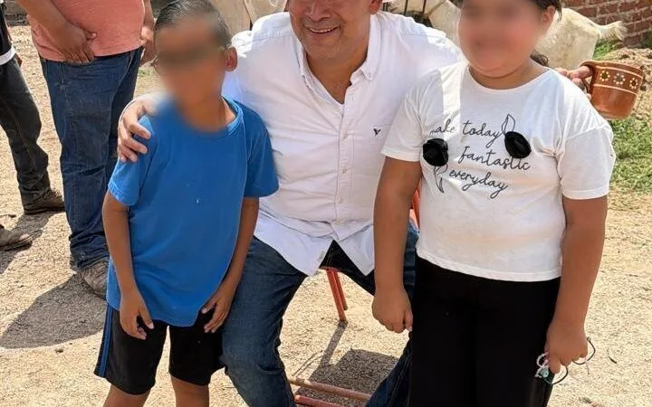 Bladimir Arreola se suma al apoyo de niños con cáncer durante inauguración de capilla en campamento de Canica