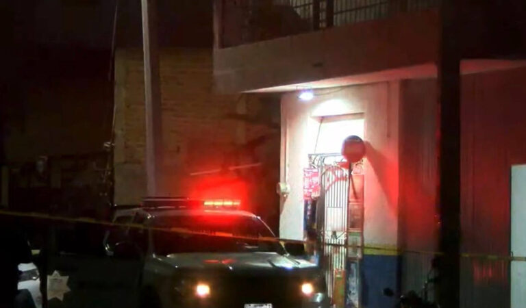 Matan a balazos a mujer durante asalto a tienda de abarrotes en El Salto