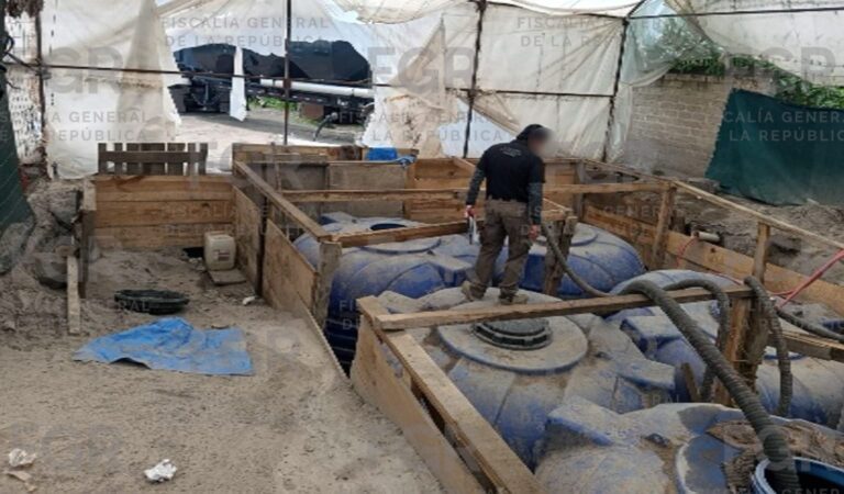 FGR asegura 45 mil litros de hidrocarburo durante cateo en El Arenal