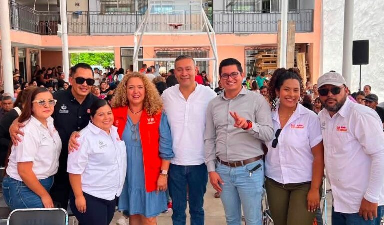 Arranca en Ahualulco de Mercado la entrega de paquetes escolares de Listo Jalisco; beneficiará a más de 4 mil estudiantes