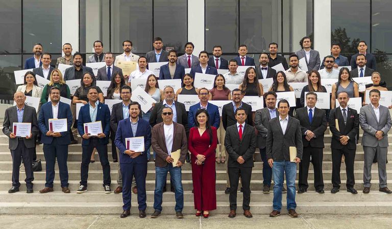 UAG y CRT gradúan a 39 técnicos tequileros; suman 1,065 egresados