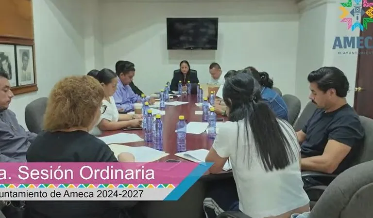Cabildo de Ameca aprueba alza del 6% para 2027; regidora cuestiona planeación y costos de obra pública