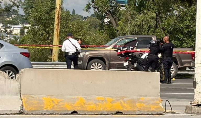 Asesinan a conductor a balazos en el nodo vial de Periférico y López Mateos, en Zapopan