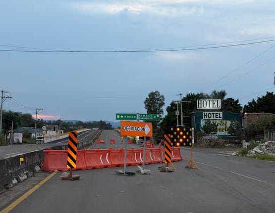 Puente Ameca alcanza 70% de avance; modifican circulación en la carretera 70