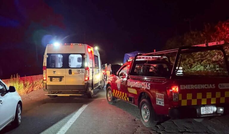 Tragedia en carretera Ameca–Guadalajara: un joven muere y otro resulta lesionado tras choque de motocicleta