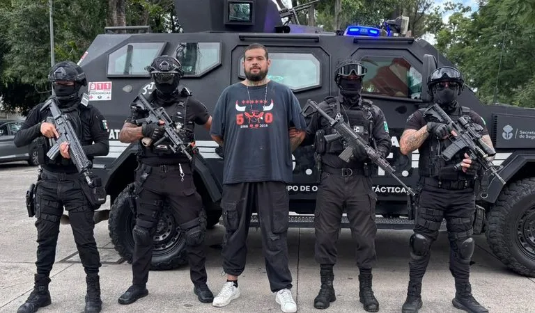 Capturan en Tonalá a estadounidense buscado por distribución de drogas en California